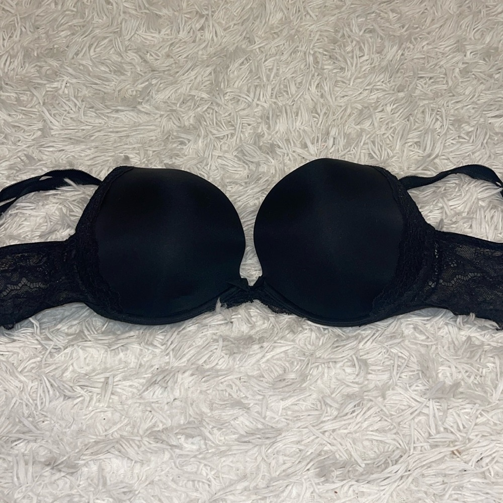 Victoria’s Secret Dream Angels Smooth & Lace Push-Up (Size: 32DDD)